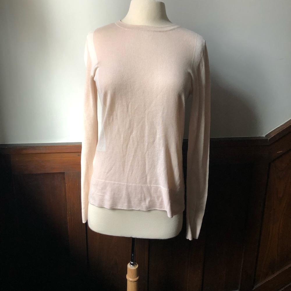 Women’s Ann Taylor sweater with button down back